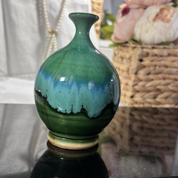 Green Blue Ombré Small Vase Ocean Colors Of Shades Of Green And‎ Blue 4” - Picture 1 of 9